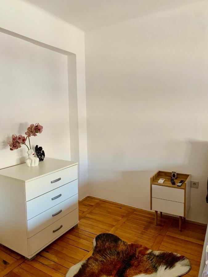 City Center Square Deluxe Nest Podgorica Esterno foto